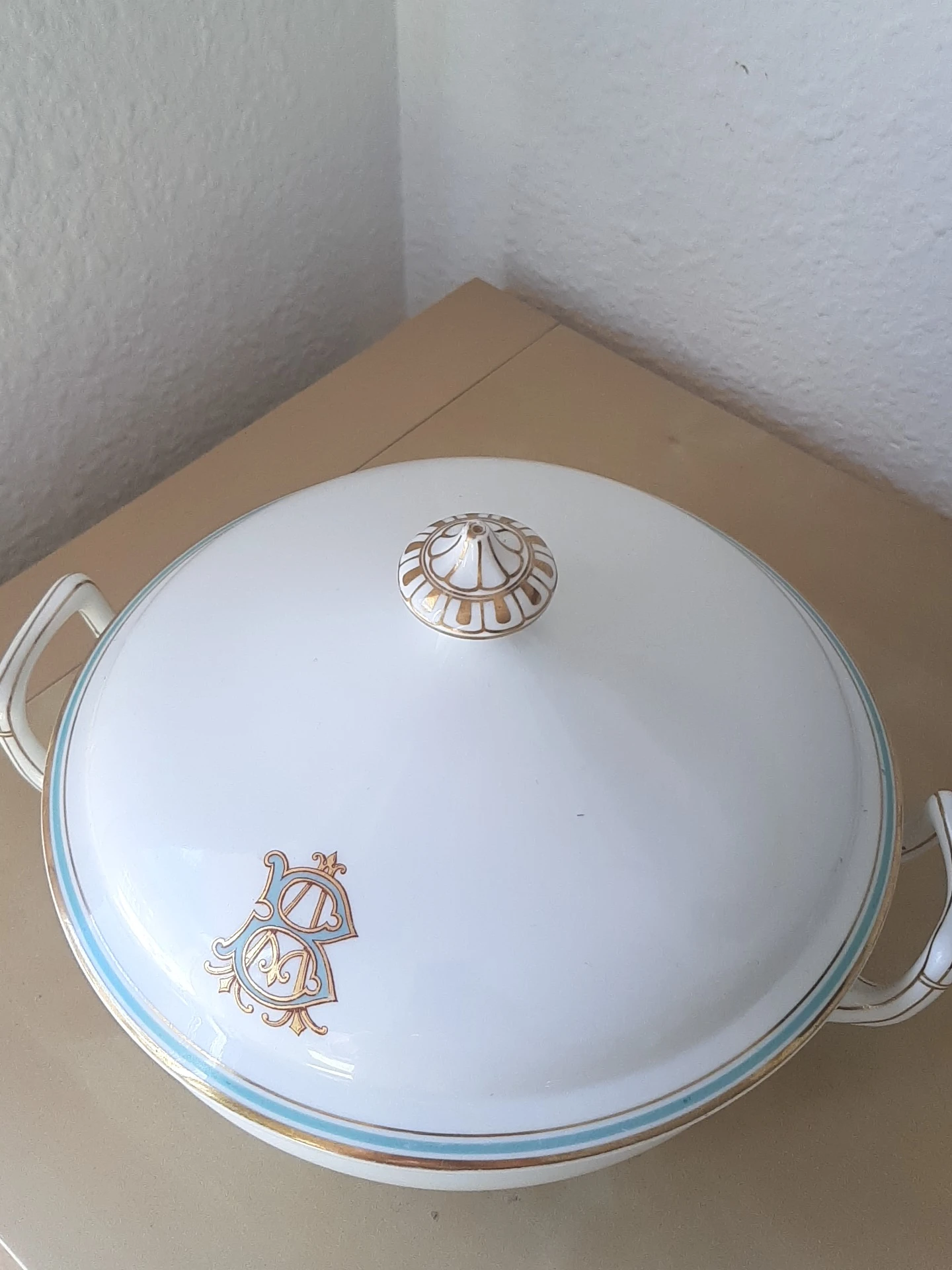 Tesera de Verduras Francesa de Porcelana Siglo XIX