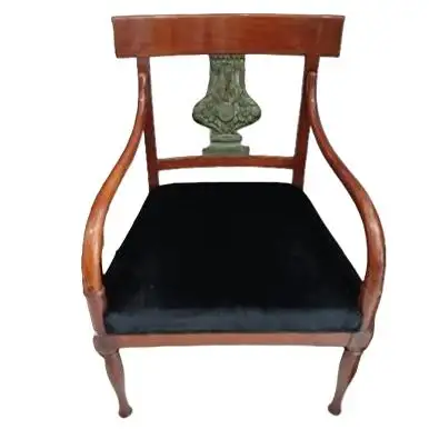Silla del Siglo XIX en Madera de Caoba con Respaldo Tallado