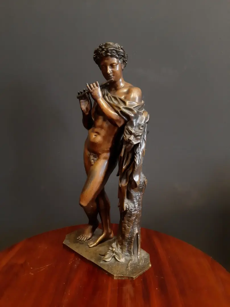 Estatua de Satyr del Siglo I–II en Bronce, Arte y Pintura, Siglo I–II · vista 2/8
