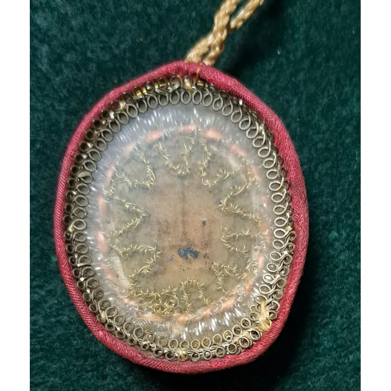 Antiguo relicario adornado con filigranas de hilo de oro y plata Siglo XIX, Siglo XIX · vista 5/8
