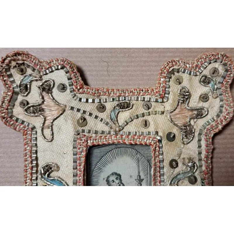 Relicario devocional bordado. Trabajo conventual. Finales s. XVIII – principios XIX, Siglo XVIII · vista 2/6