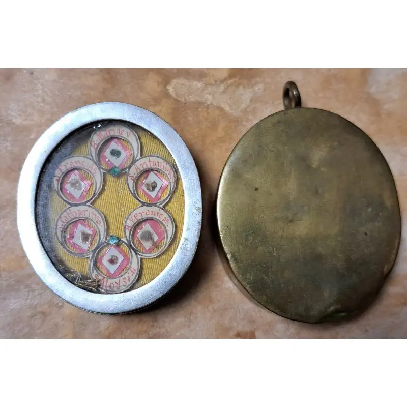 Antiguo relicario con 6 reliquias de santos theca eclesiastica siglo XIX