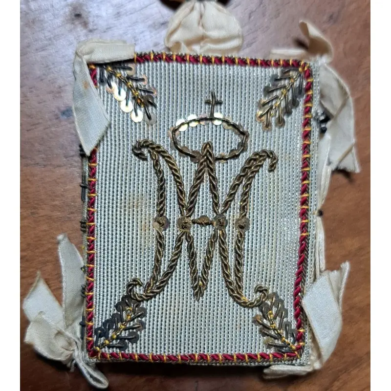 Escapulario bordado en hilo de oro con librito de los 4 evangelios, siglo XIX, Siglo XIX · vista 2/8