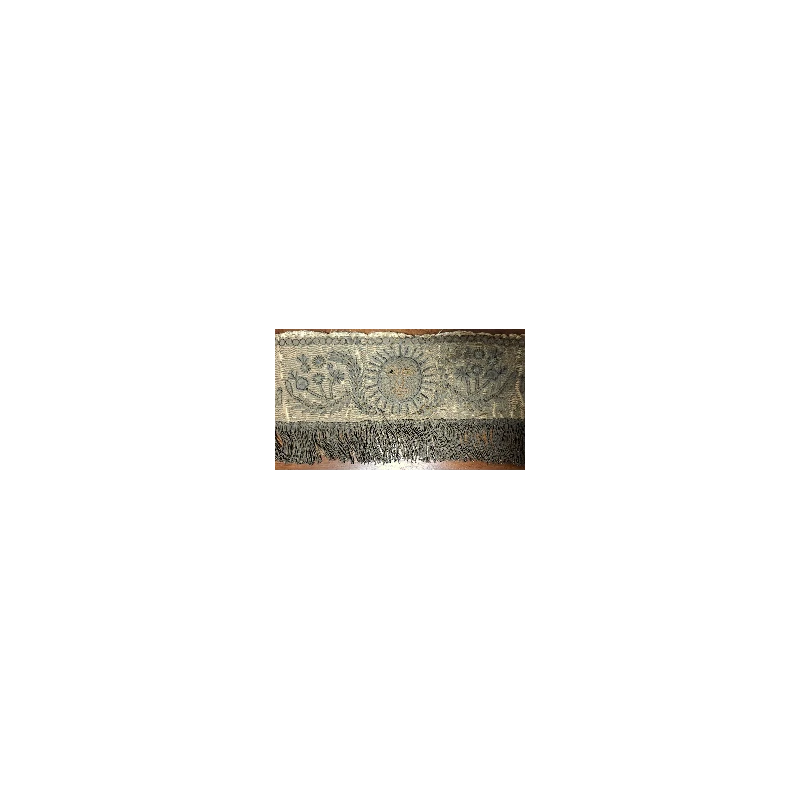 Antiguo faldón de altar bordado en hilo metálico, siglo XVIII, Siglo XVIII