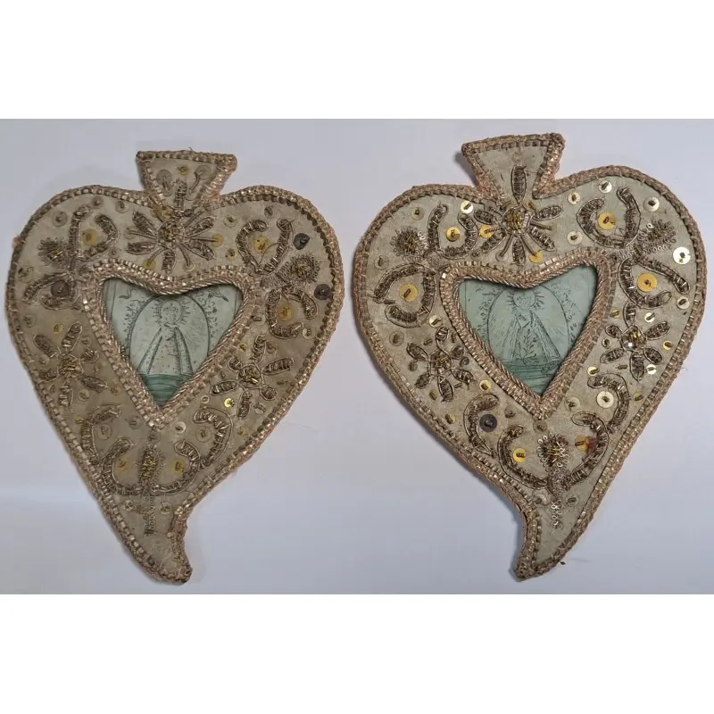 Pareja de Relicarios Bordados, Inmaculado Corazón de María, Siglo XIX, Siglo XIX