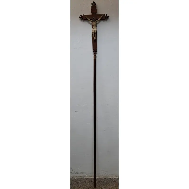 Crucifijo de procesión, primera mitad del siglo XX, Siglo XX