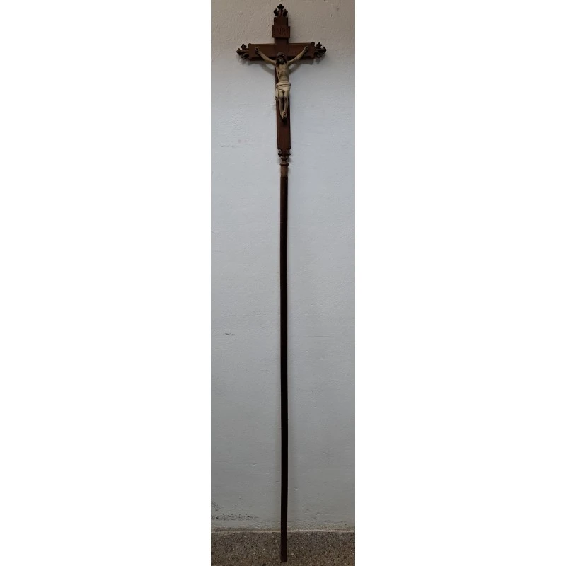 Crucifijo de procesión, primera mitad del siglo XX, Siglo XX