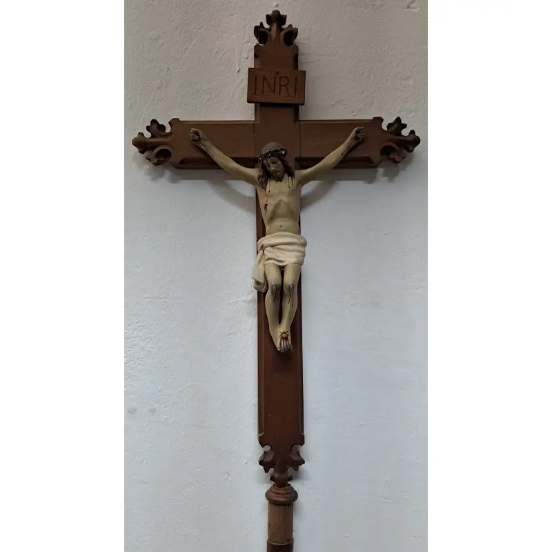 Crucifijo de procesión, primera mitad del siglo XX, Siglo XX · vista 2/11