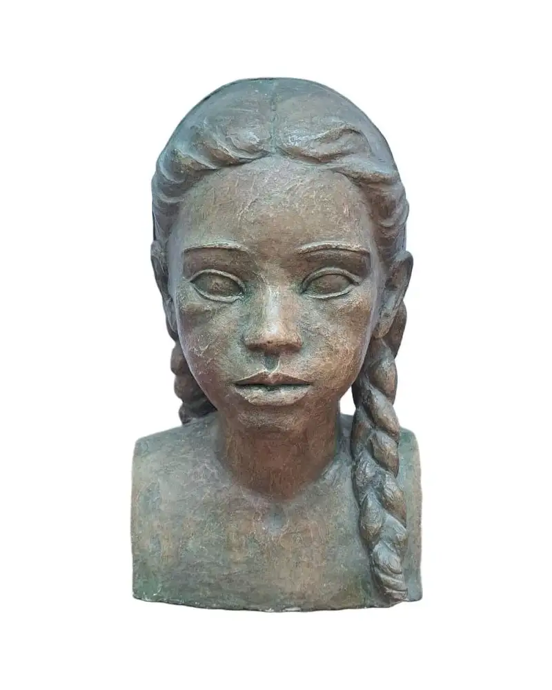 Carme Campas (Vallgorguina 1922- 2010) busto de niña terracota 30 cm de altura