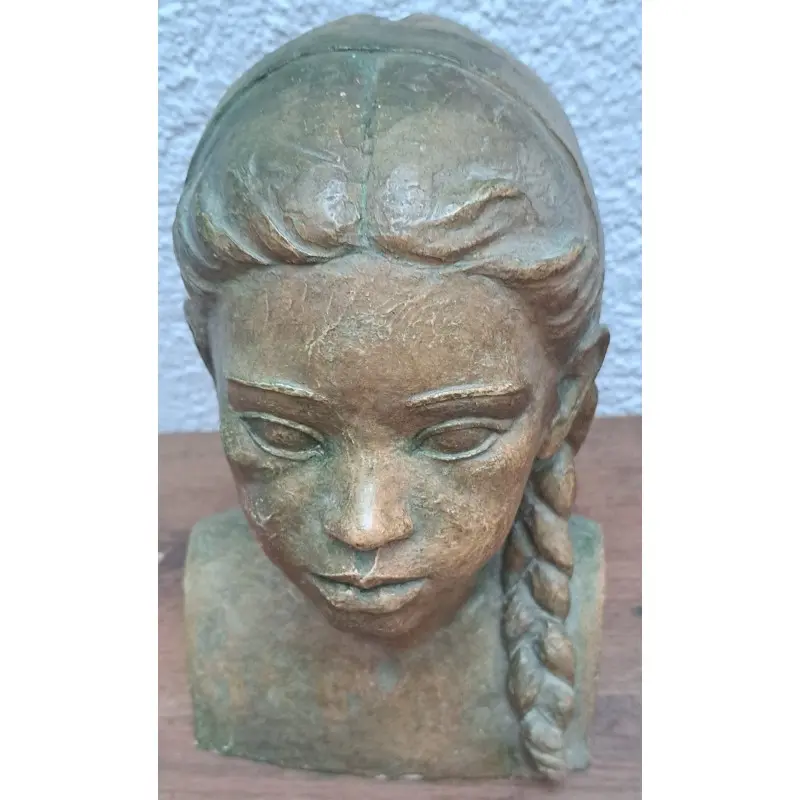 Carme Campas (Vallgorguina 1922- 2010) busto de niña terracota 30 cm de altura, Siglo XX · vista 6/7