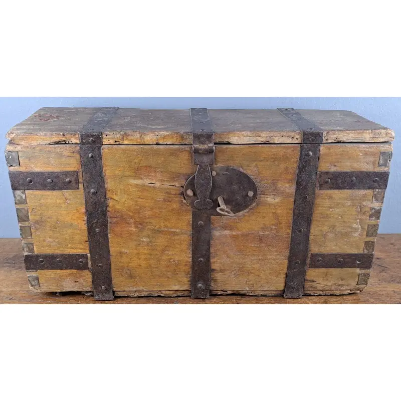 Caja militar de campaña. Artillería ligera, restos de lacre original. Siglo XIX, Siglo XIX · vista 2/10