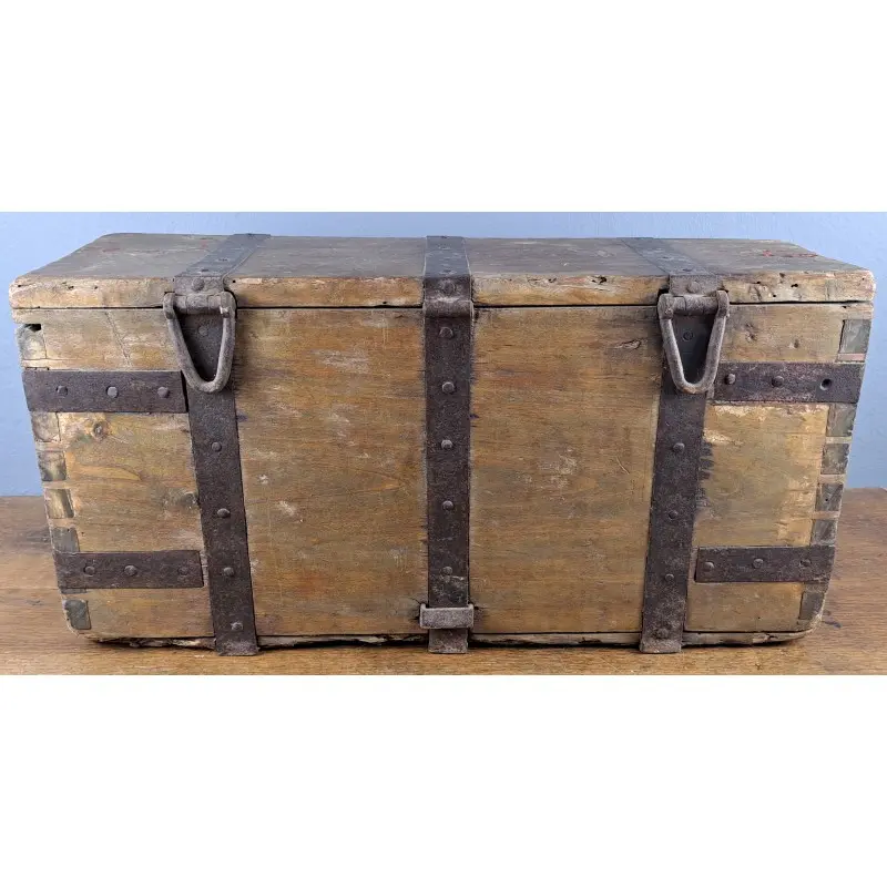 Caja militar de campaña. Artillería ligera, restos de lacre original. Siglo XIX, Siglo XIX · vista 4/10