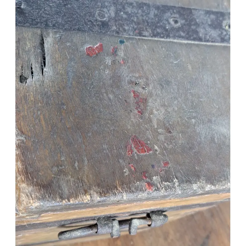 Caja militar de campaña. Artillería ligera, restos de lacre original. Siglo XIX, Siglo XIX · vista 10/10