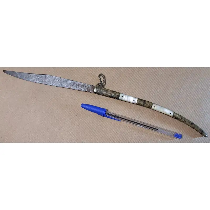 Ancienne lame avec poignée en nacre et en bronze, XIXe siècle