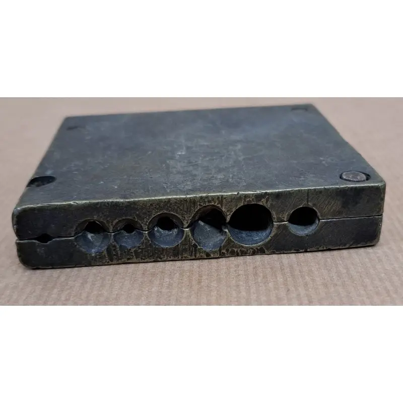 Molde antiguo de bronce para hacer balas de plomo siglo XIX, Siglo XIX · vista 9/9