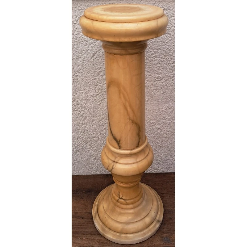 Peana o Columna de Alabastro