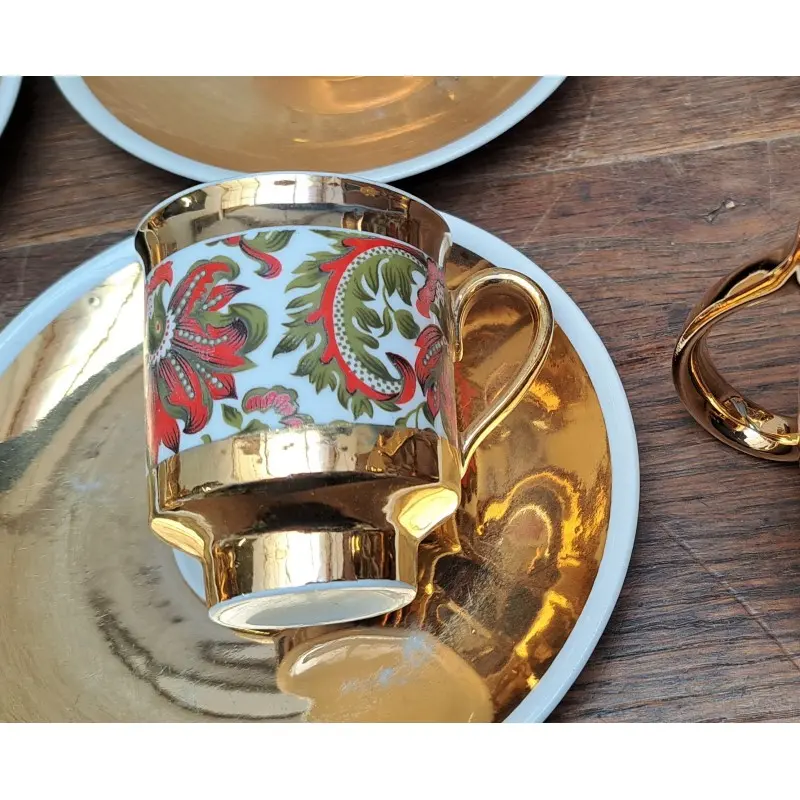 Juego de café de porcelana y decoración en oro · vista 5/6