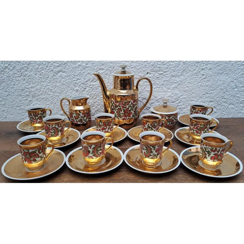 Juego de café de porcelana y decoración en oro · vista 6/6