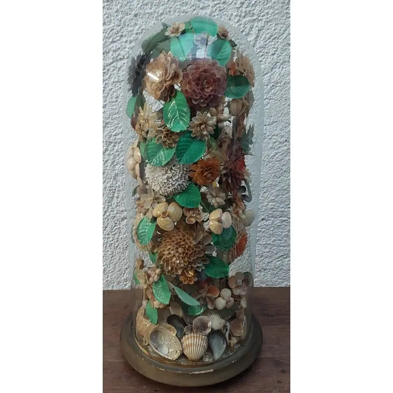 Fanal de Cristal con Composición de Flores y Conchas Siglo XIX, Siglo XIX · vista 4/10