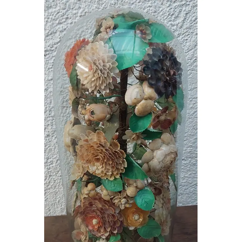 Fanal de Cristal con Composición de Flores y Conchas Siglo XIX, Siglo XIX · vista 7/10
