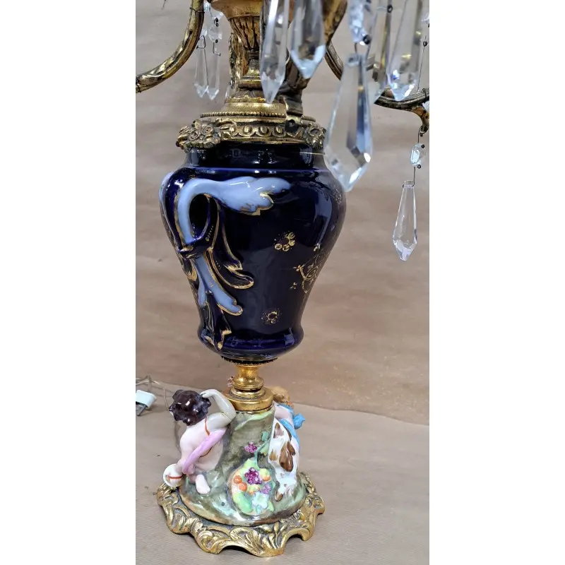 Antigua lampara de porcelana y metal dorado · vista 9/12