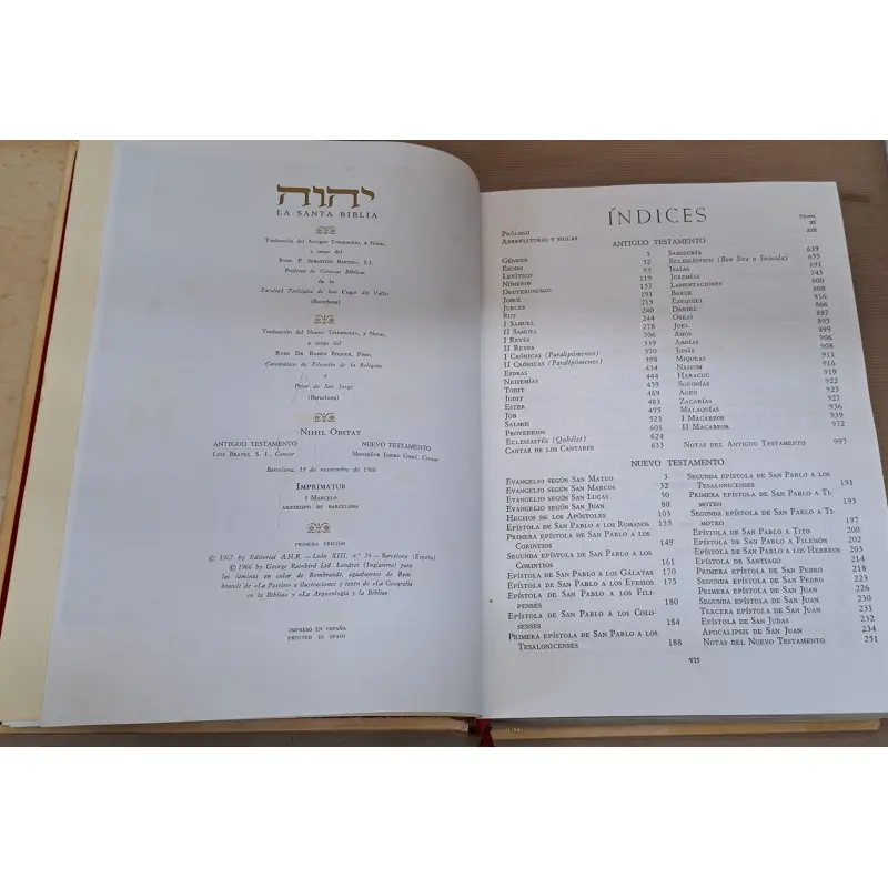 La Sagrada Biblia año 1966, con ilustraciones de Dali y Rembrandt · vista 4/12