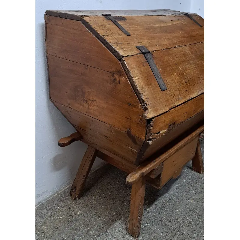 Pastera, artesa o arcón de panadera, siglo XIX, Siglo XIX · vista 5/12