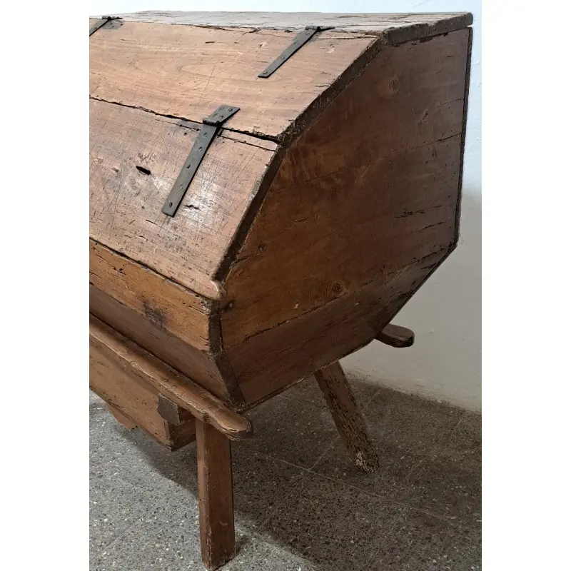 Pastera, artesa o arcón de panadera, siglo XIX, Siglo XIX · vista 7/12