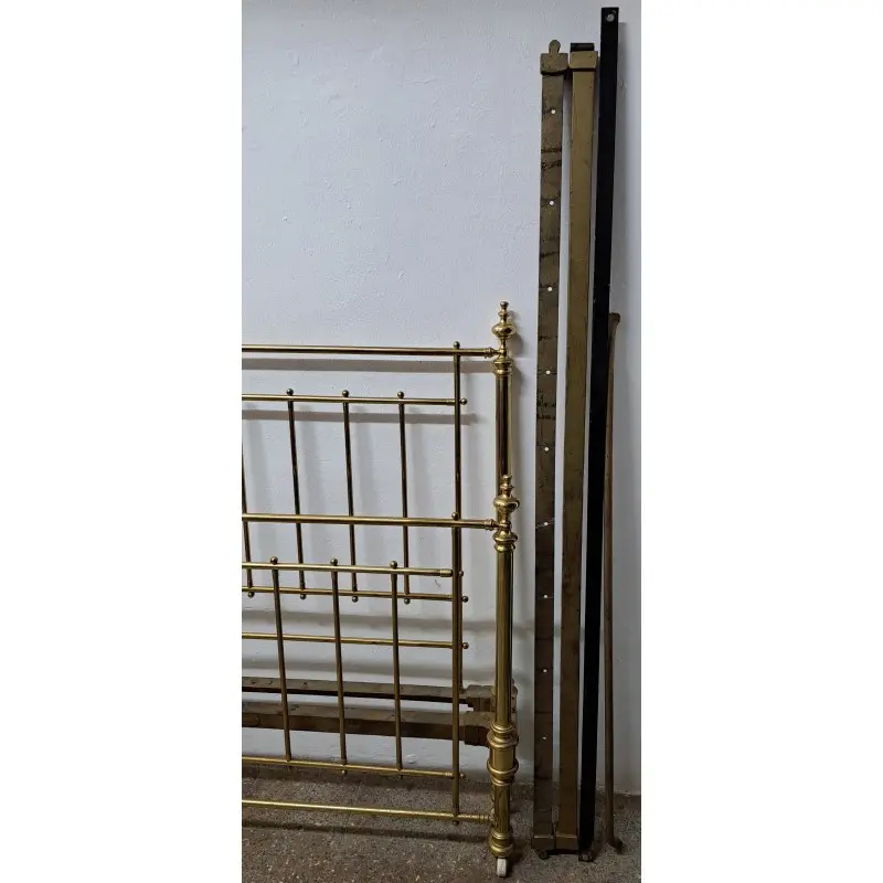 Antigua cama de bronce, principios del siglo XX, Siglo XX · vista 6/7