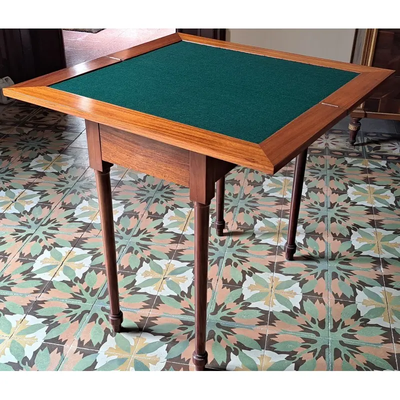 Mesa de juego, madera de caoba, siglo XIX, Siglo XIX