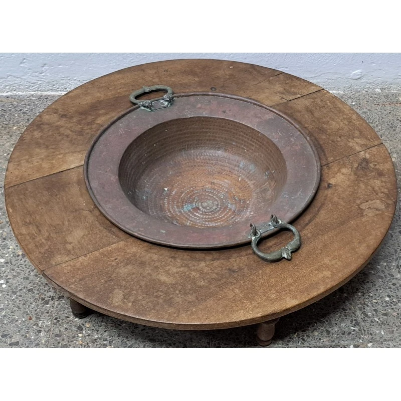 Antiguo brasero, base de madera, siglo XVIII, Siglo XVIII