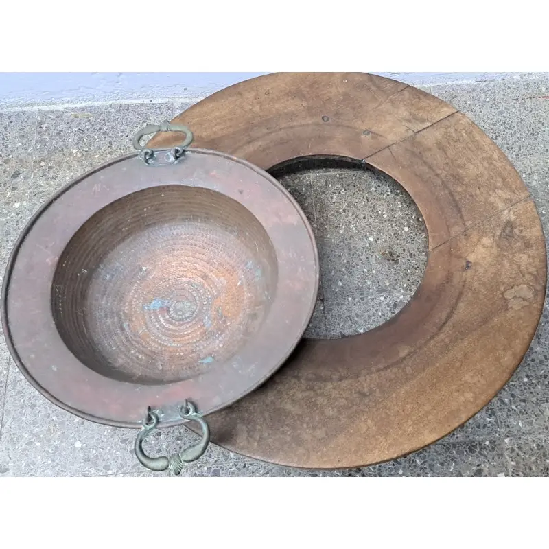 Antiguo brasero, base de madera, siglo XVIII, Siglo XVIII · vista 4/8
