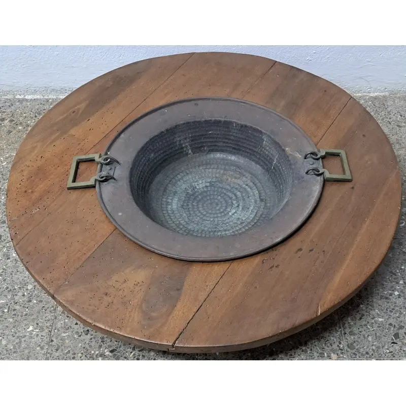Antiguo brasero, base de madera y recipiente de cobre, siglo XVIII, Siglo XVIII