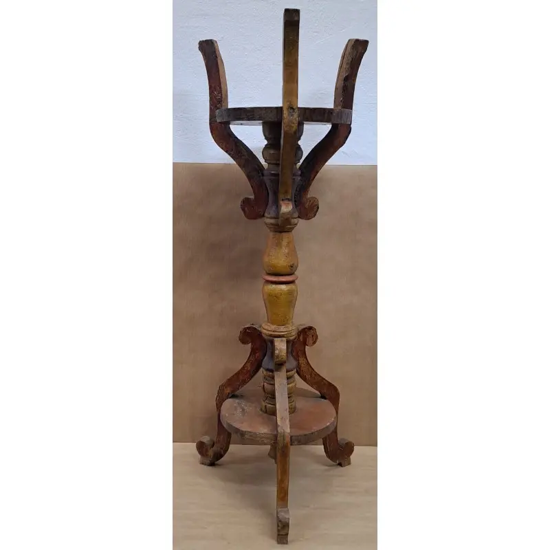 Palanganero o macetero de madera policromada, siglo XVIII, Siglo XVIII