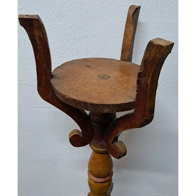 Palanganero o macetero de madera policromada, siglo XVIII, Siglo XVIII · vista 6/8
