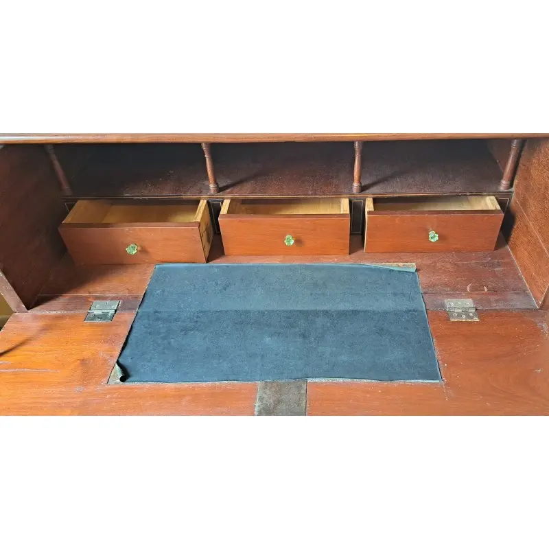 Cómoda escritorio Isabelina, madera de caoba y marquetería de boj, siglo XIX, Siglo XIX · vista 8/10