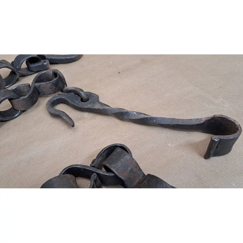 Cadena de hierro forjado para calderos, siglo XVII, Siglo XVII · vista 4/7