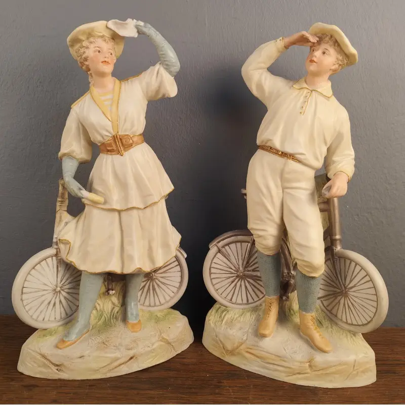 Pareja de figuras de biscuit de gran tamaño 32 cm de altura, Objetos Decorativos · vista 2/12