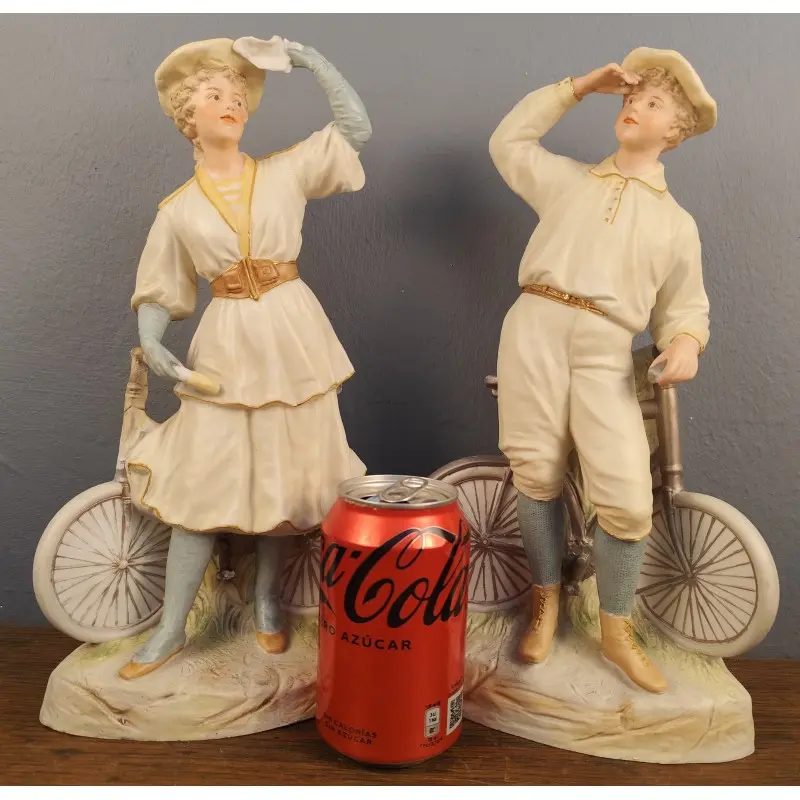 Pareja de figuras de biscuit de gran tamaño 32 cm de altura, Objetos Decorativos · vista 3/12