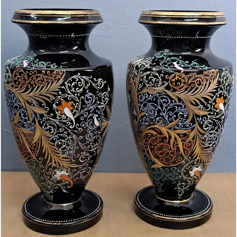 Pareja de jarrones de opalina negra, decoración en relieve, estilo Art Déco, Cerámica y Alfarería · vista 8/11