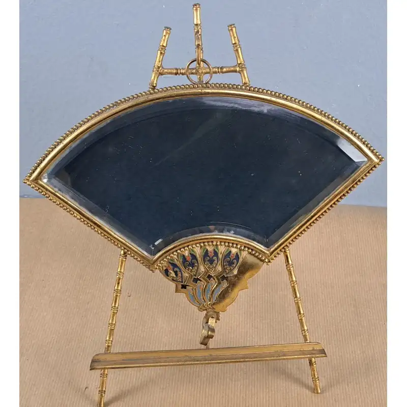 Espejo abanico de tocador en bronce dorado y esmalte, España ca. 1900