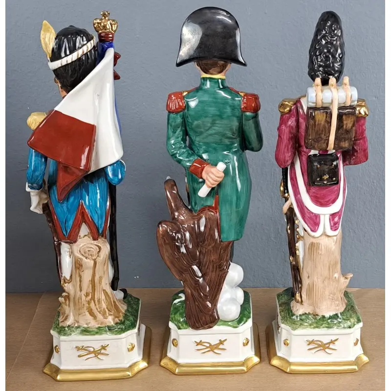 15 soldados napoleónicos en porcelana Capodimonte, 32 cm, Cerámica y Alfarería · vista 7/12