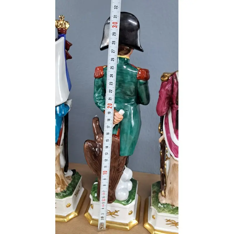 15 soldados napoleónicos en porcelana Capodimonte, 32 cm, Cerámica y Alfarería · vista 9/12