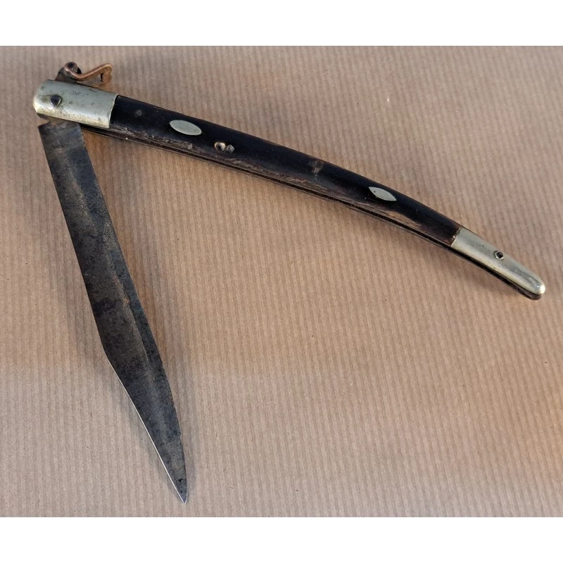 Navaja española siglo XIX de asta y acero, gran tamaño, 27,5 cm abierta, Siglo XIX