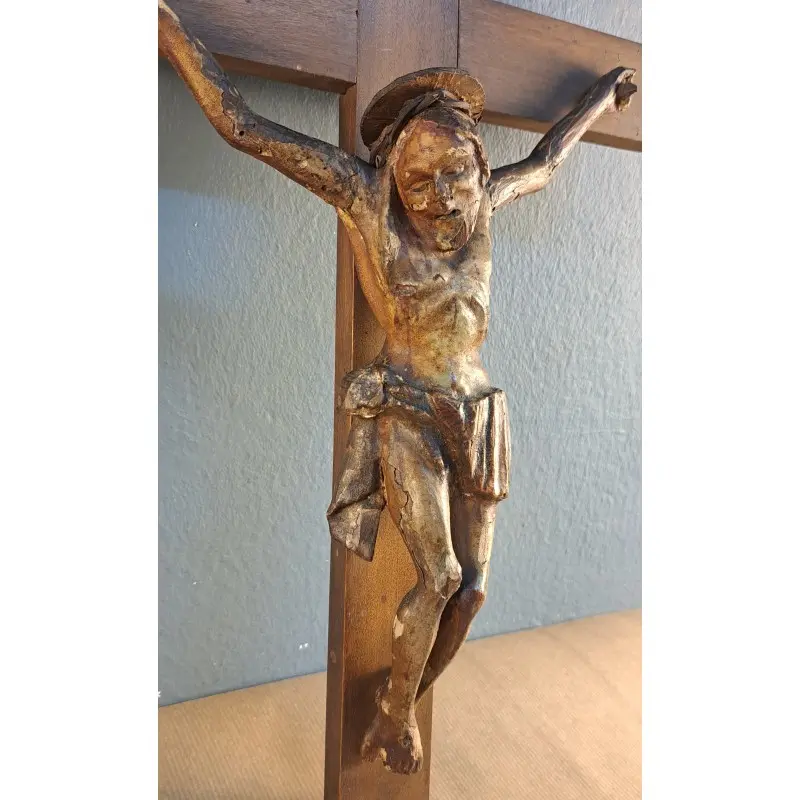 Cristo Crucificado en madera tallada policromada del siglo XVIII, Religioso y Devocional, Siglo XVIII · vista 4/12