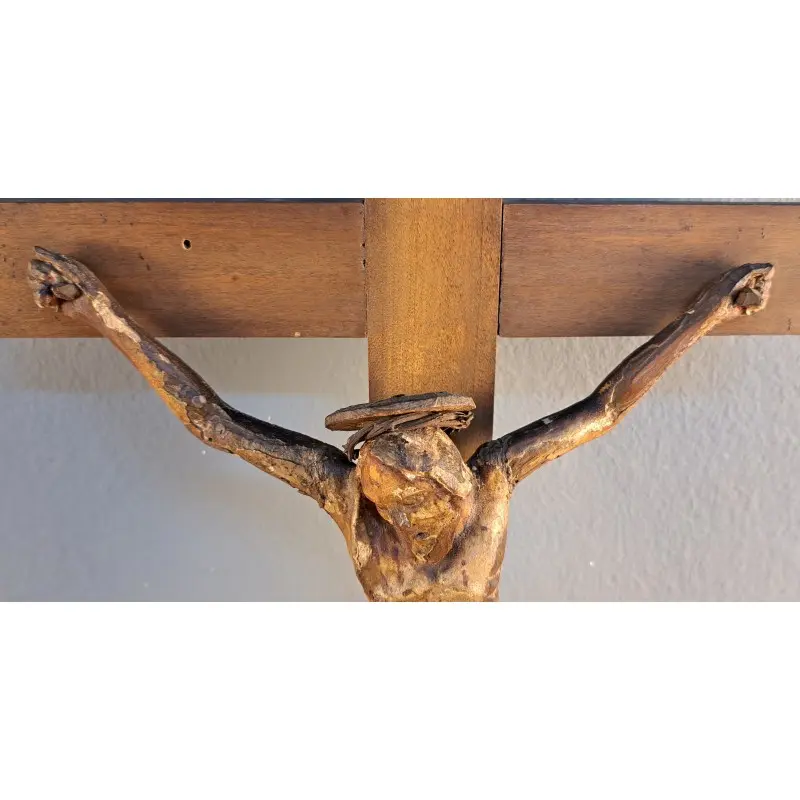 Cristo Crucificado en madera tallada policromada del siglo XVIII, Religioso y Devocional, Siglo XVIII · vista 6/12