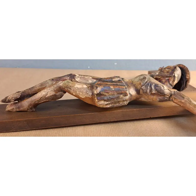 Cristo Crucificado en madera tallada policromada del siglo XVIII, Religioso y Devocional, Siglo XVIII · vista 8/12