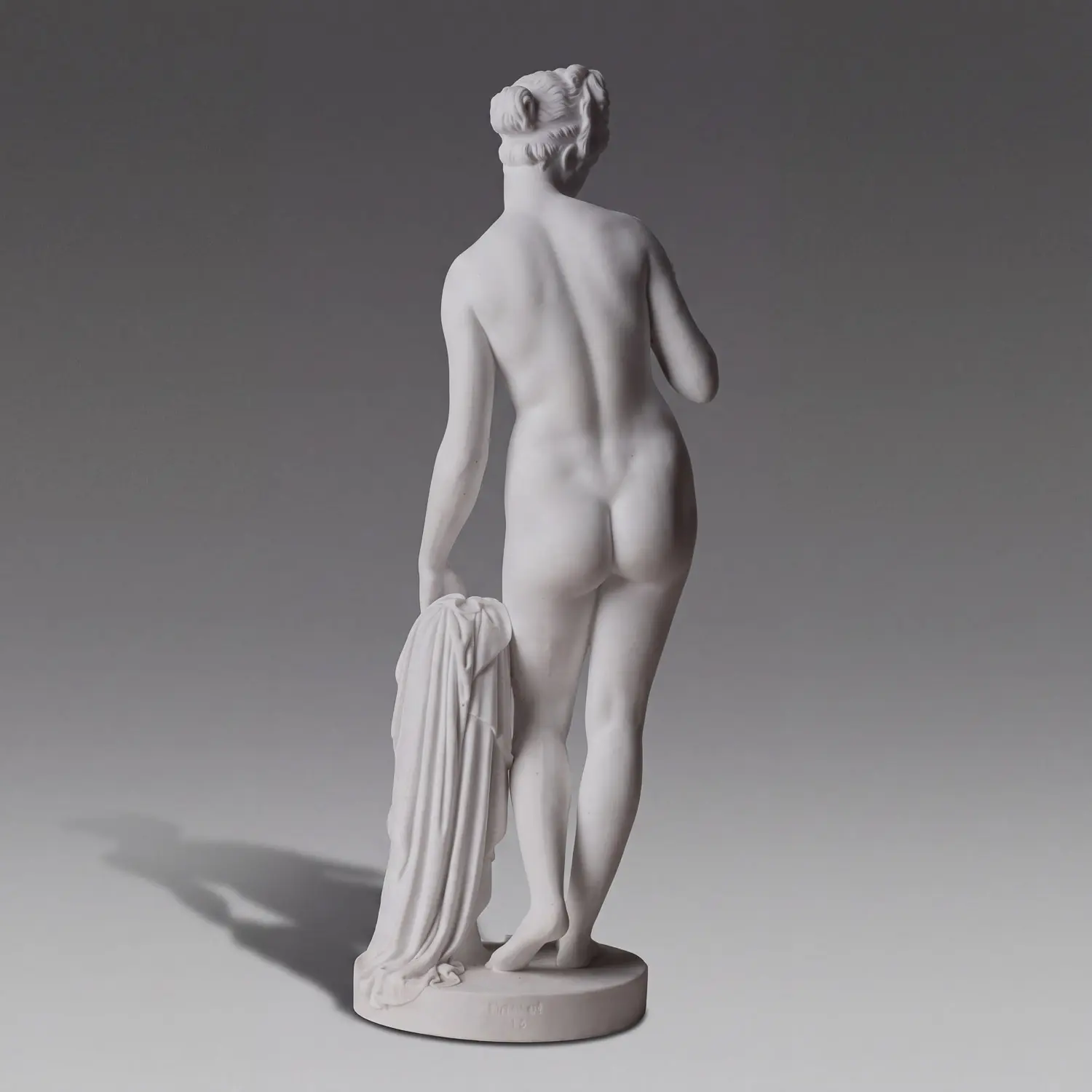 Venus con la manzana de Thorvaldsen · vista 4/7