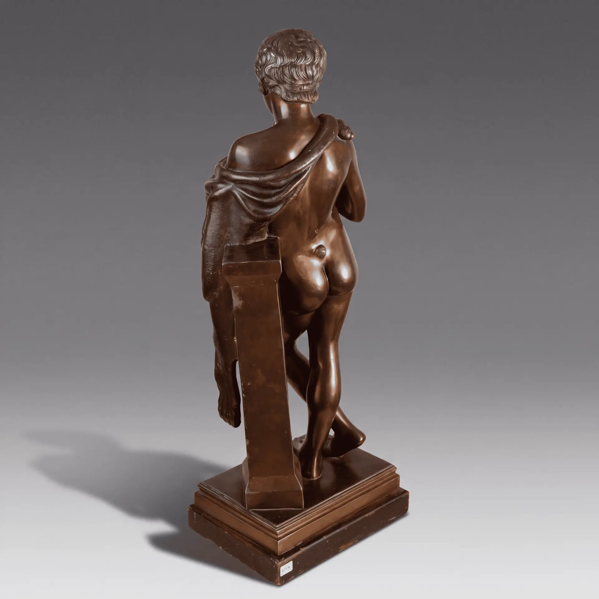 Young Faun with a Flute – Marsias · vista 4/5
