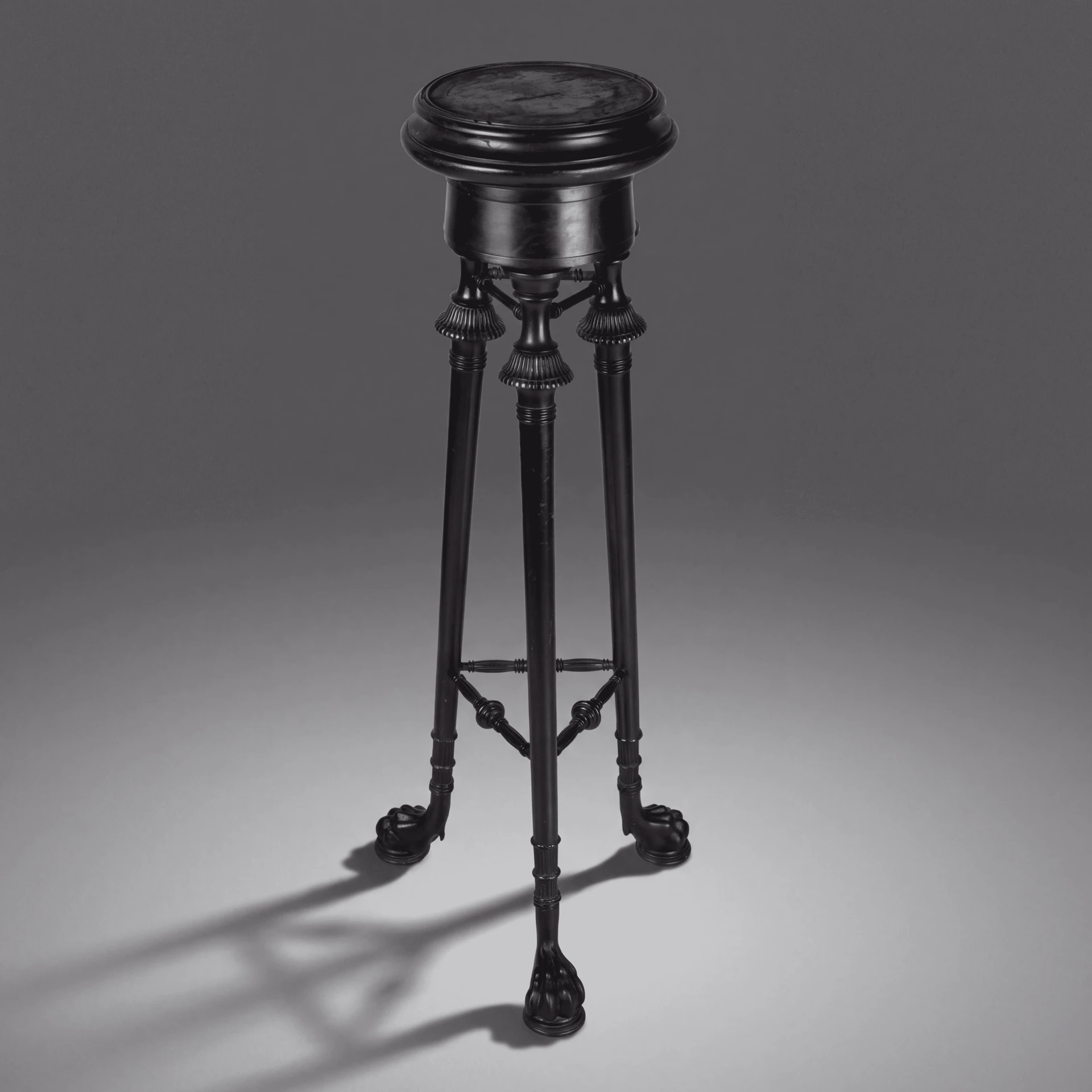 Empire Tripod